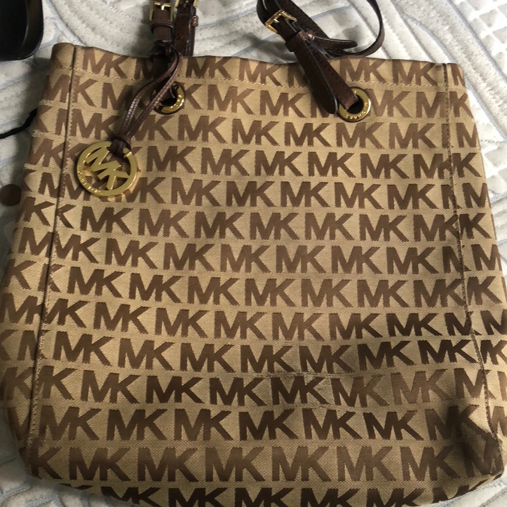 Michel Kors bag